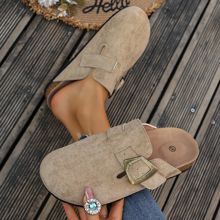 Winona | Slip-On Mules met Gespdetails