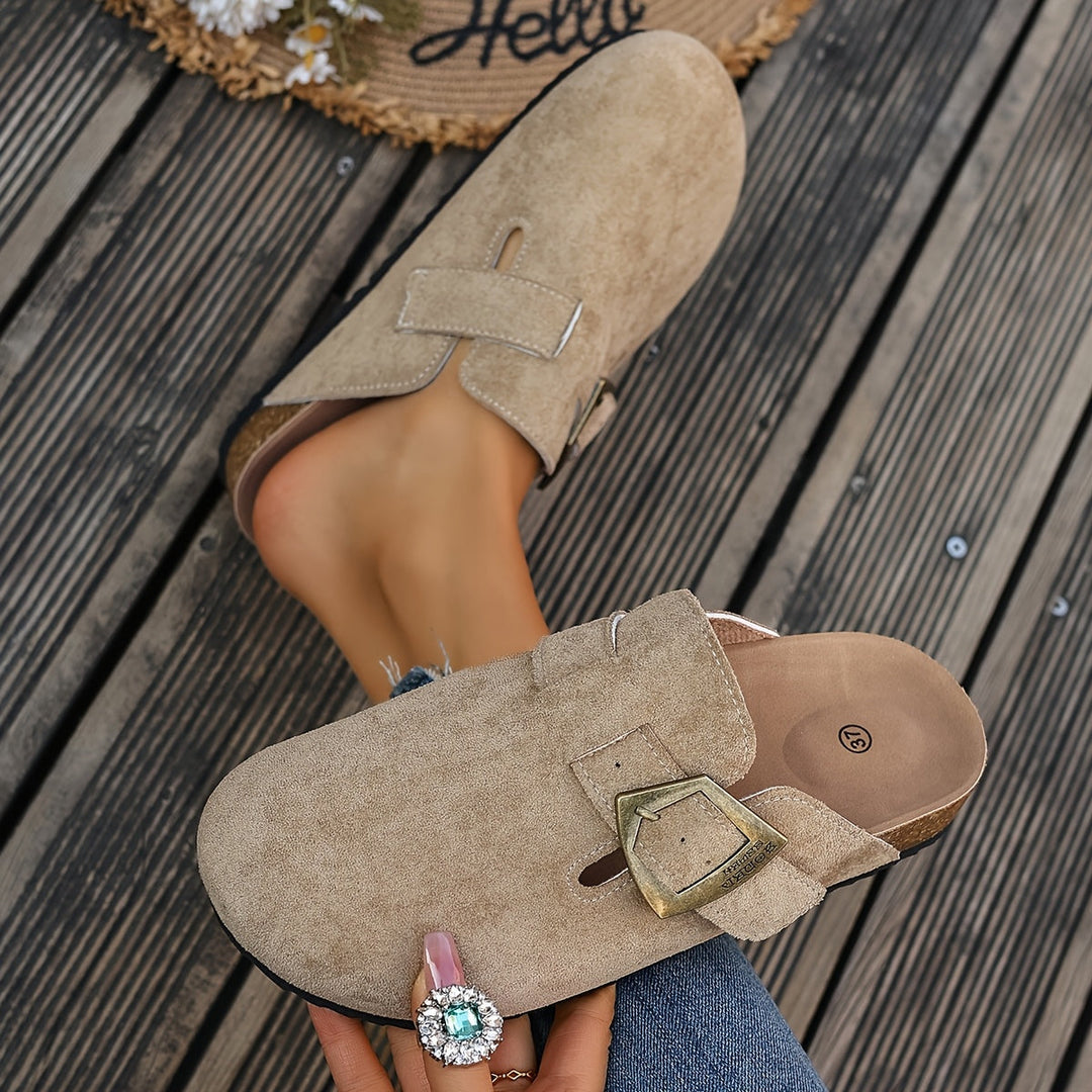 Winona | Slip-On Mules met Gespdetails