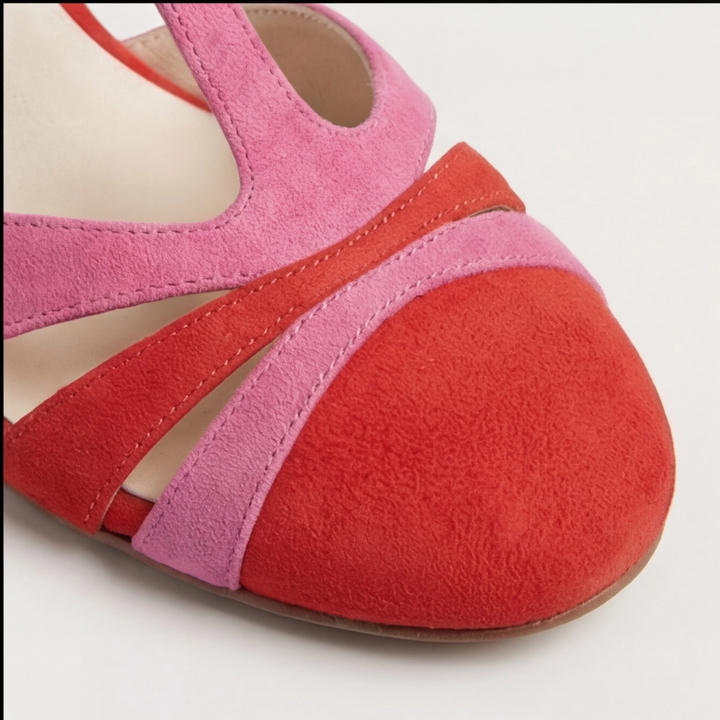 Joanna | Moderne Gesloten Teen T-Strap Hakken