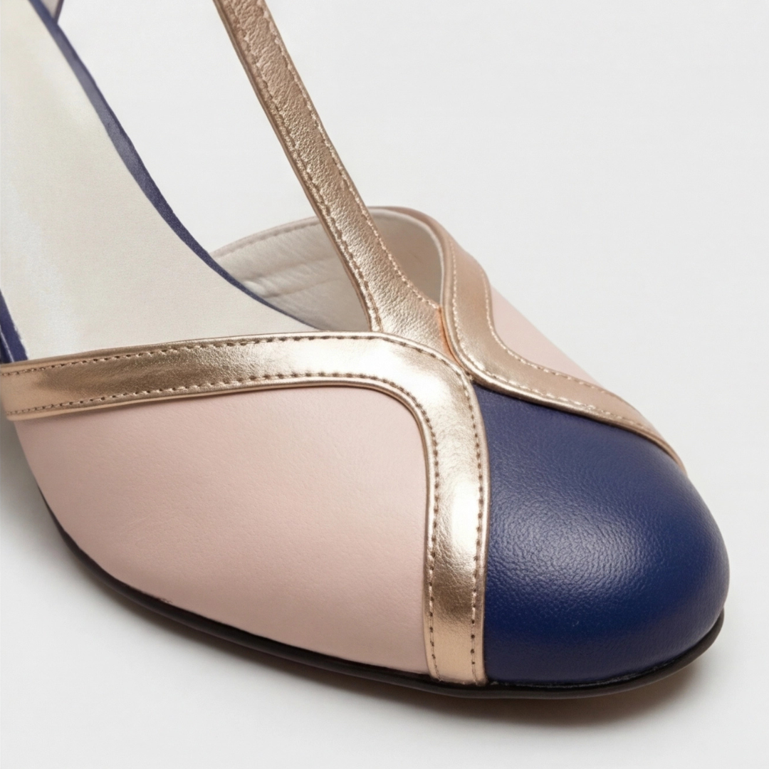 Veronica | Klassieke T-Strap Gesloten Neus Hakken