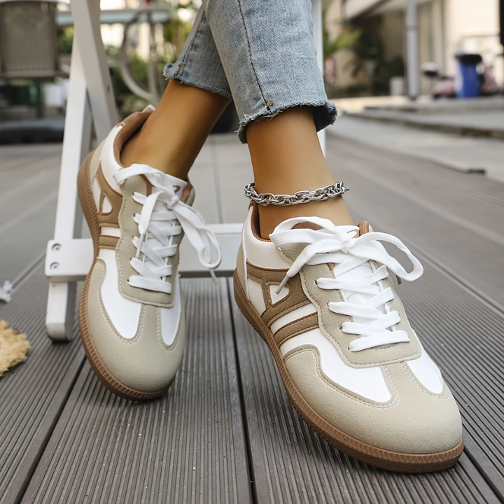 Crystal | Ondersteunende Sneakers met Brede Neus