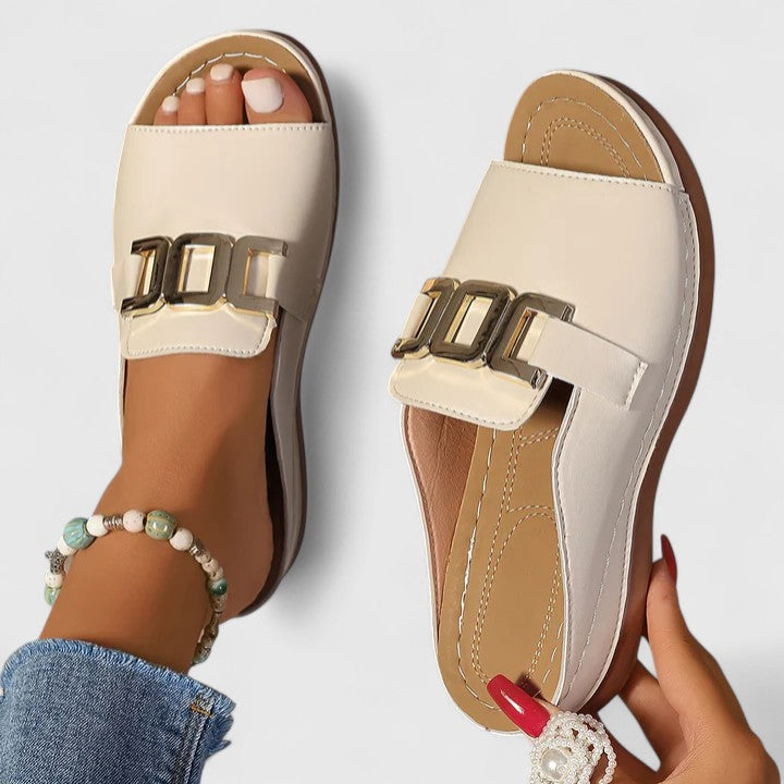 Sienna | Comfortabele Orthopedische Gespsandaal