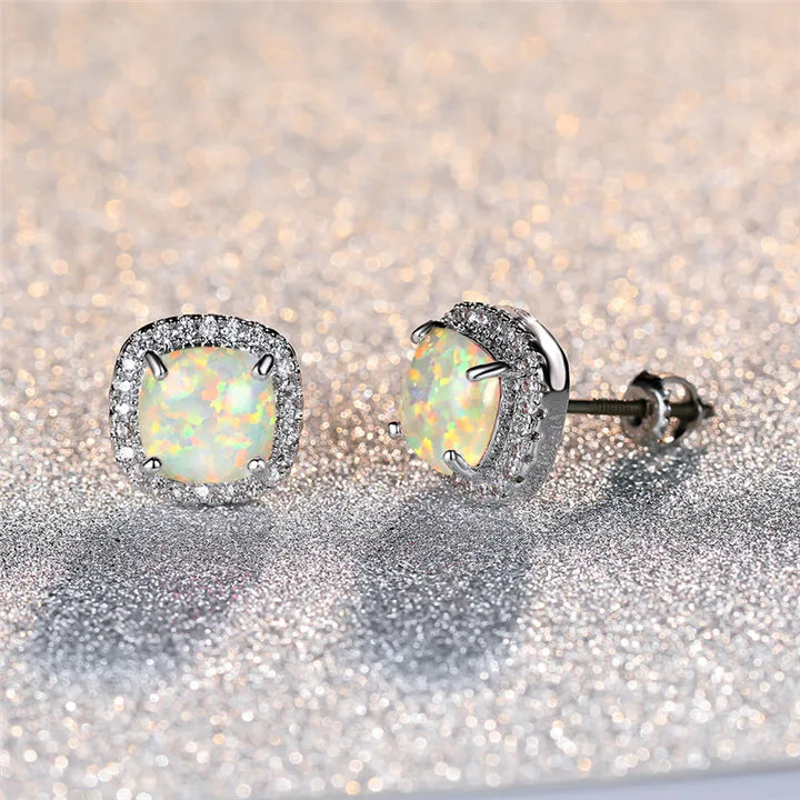 Rhonda | Elegante Witte Vuur Opal Ronde Oorbellen