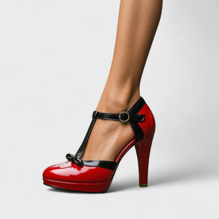Marilyn | Elegante T-Strap Hakken
