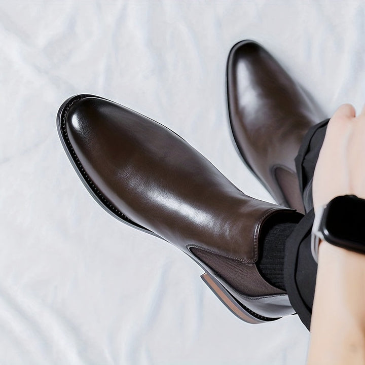 Ashford | Verfijnde Puntige Chelsea Boots