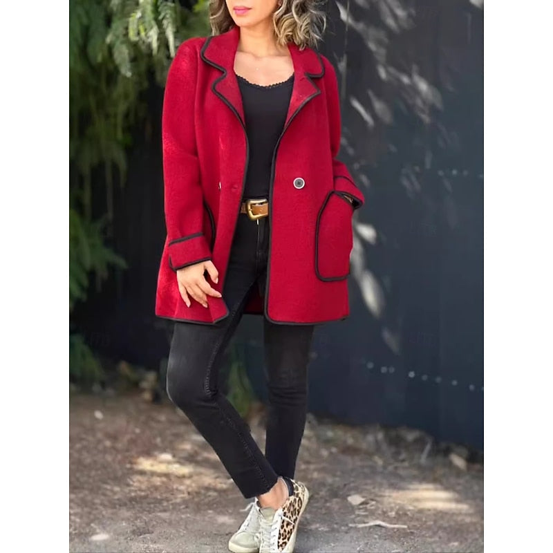 Delaine | Losse Jas met Contrastafwerking